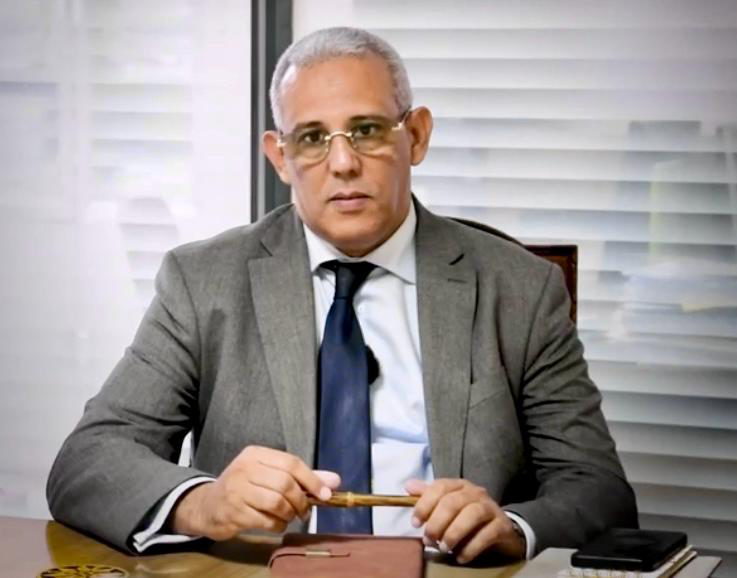 مترشح لمنصب نقيب المحامين يرفض تعديل اللائحة الانتخابية ويدعو إلى تنحي النقيب