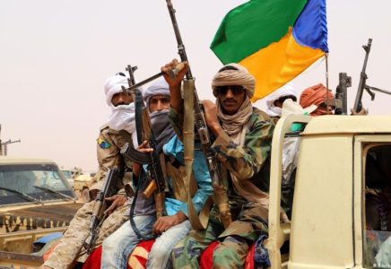 الجيش المالي يعلن مقتل نحو 10 مسلحين في غارة جوية بمنطقة سيغو