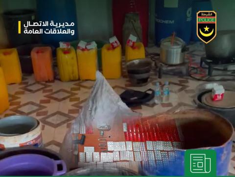 نواذيبو: الأمن يعلن تفكيك شبكتين للمخدرات وضبط معمل لإنتاج مشروب مسكر