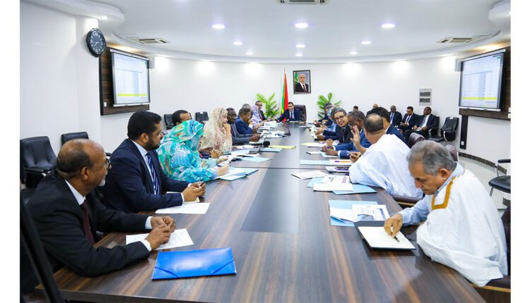 اجتماع اللجنة الوزارية المكلفة بإعداد وتنفيذ البرنامج التنموي لولاية داخلت نواذيبو